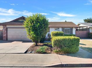 300 Brian Ln, Turlock, CA 95382