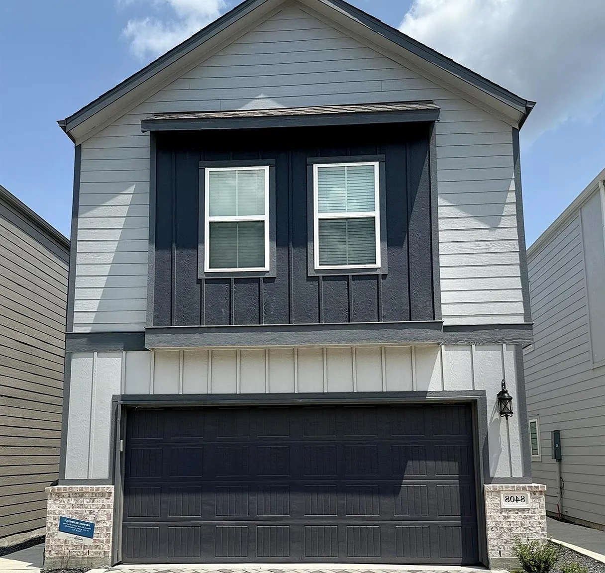 3 bed, 2.5 bath, 1698 sqft, $2,450 — Photo 1