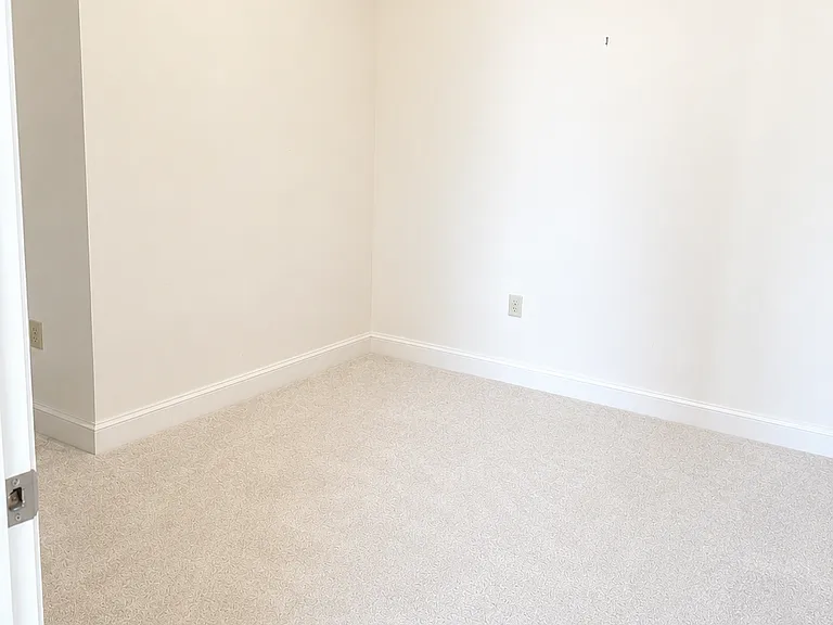 10 Vernon St #305 — Photo 15