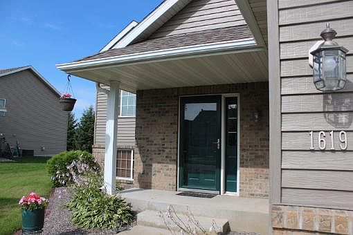 4th image of 1619 W Oakes Dr