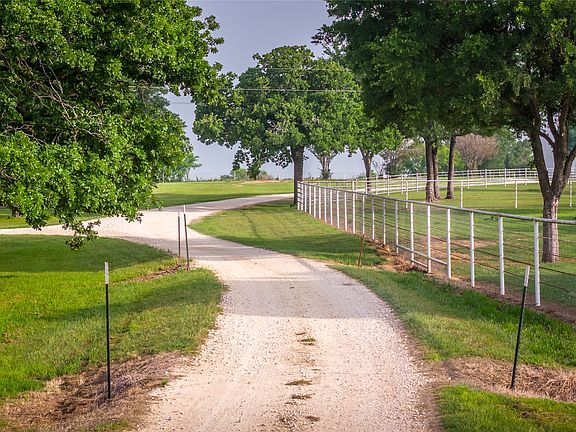 2nd image of 24183 S Us Highway 281 #B