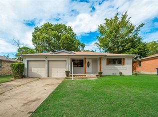 9417 Bluffcreek Dr, Dallas, TX 75227