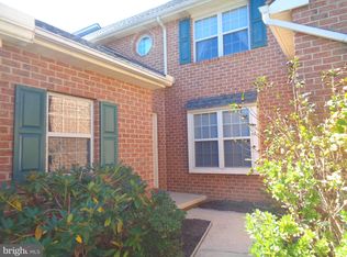 203 Pine Bridge Ln, Lancaster, PA 17603