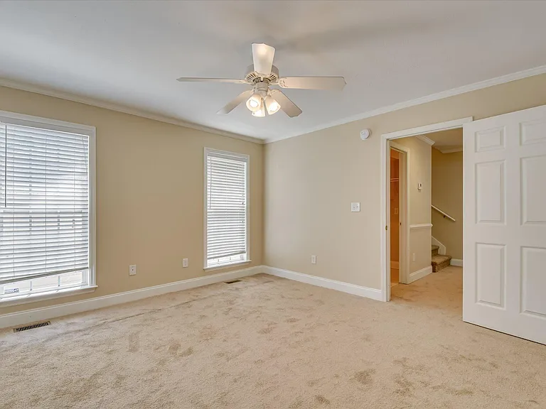 929 Sawbuck Way — Photo 17