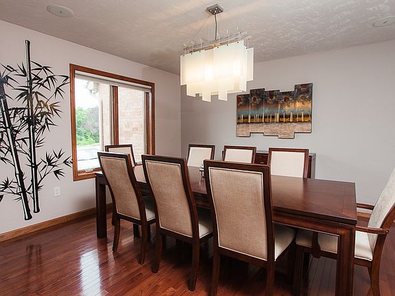 4th image of 12515 Carmichael Cir