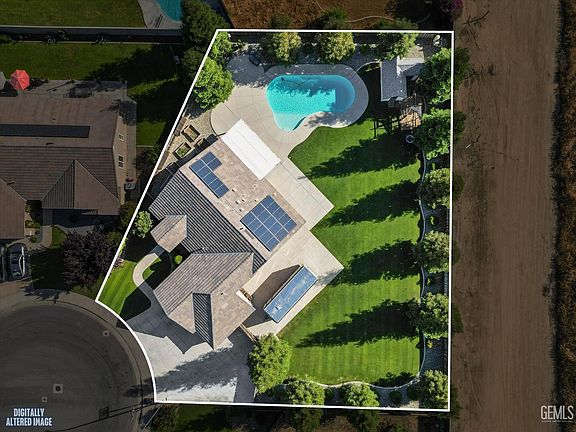 3rd image of 10613 Coulthard Dr