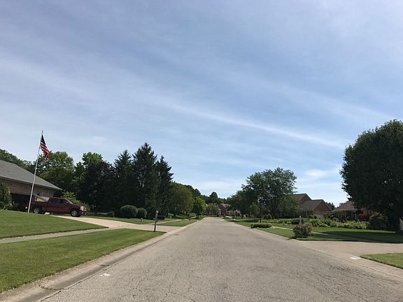 5th image of 449 Kenec Dr