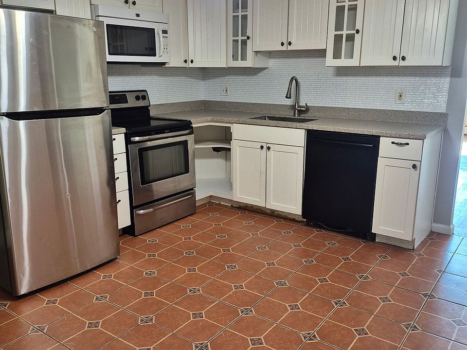 1st image of 61 Terrace Gardens