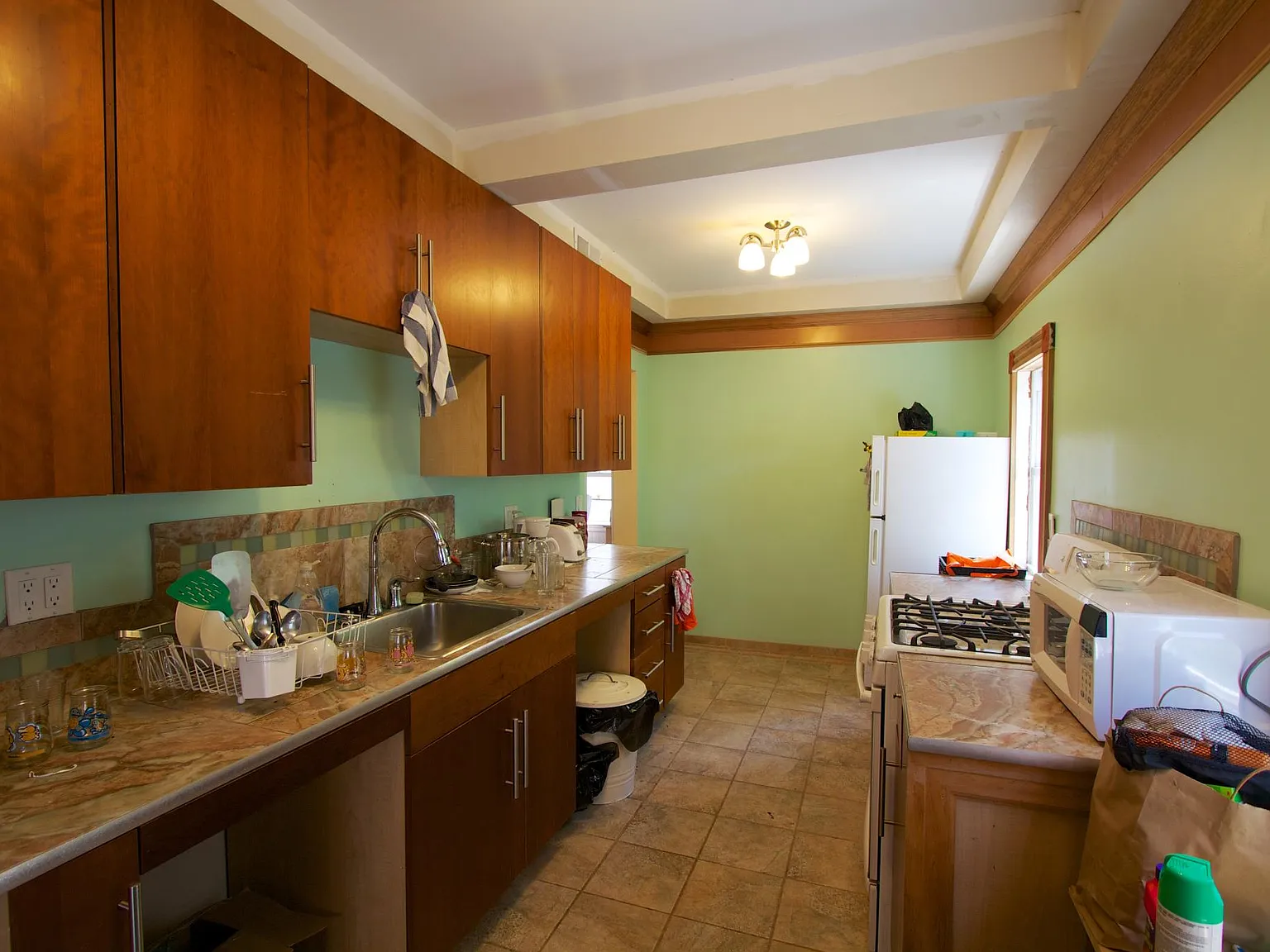 4 bed, 1200 sqft, $1,000 — Photo 2