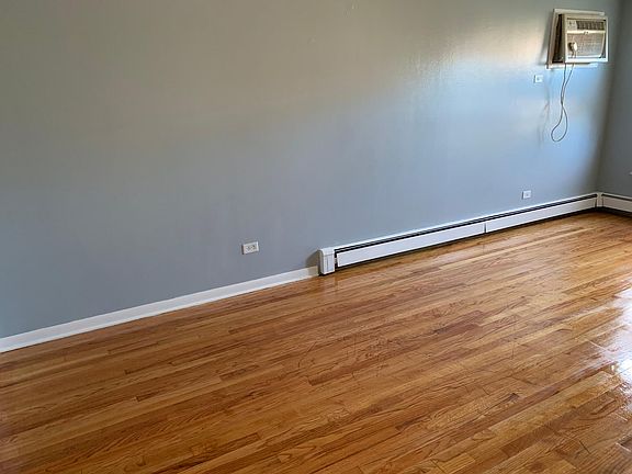 4th image of 335 Yates Ave APT 2
