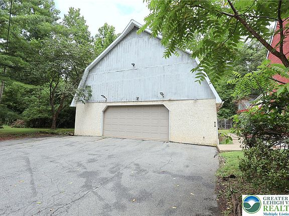 2nd image of 3845 Wilson Ave