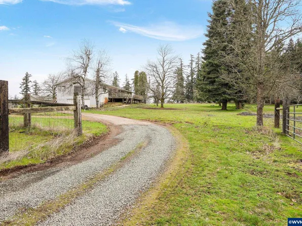 6350 Cascade Hwy NE, Silverton, OR 97381
