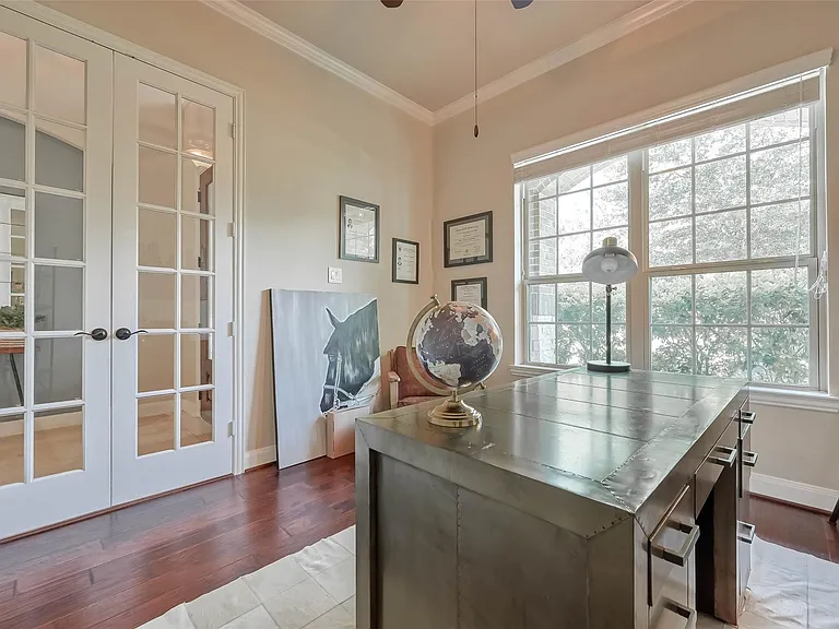 210 Hearthshire Cir — Photo 6