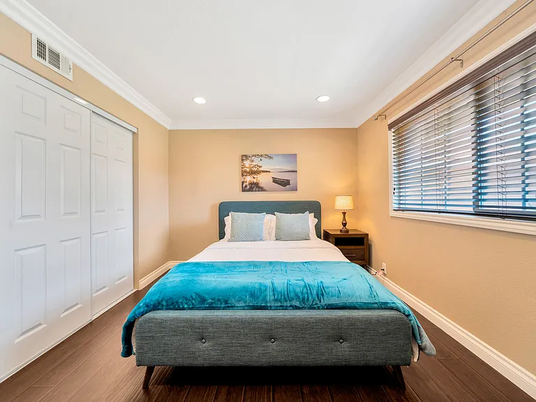 13341 Cromwell Dr — Photo 36