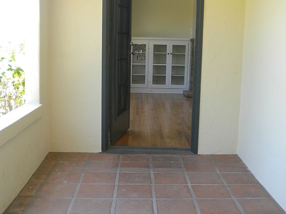4th image of 1217 E Cota St #A