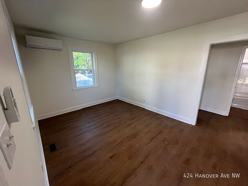 1st image of 424 Hanover Ave NW