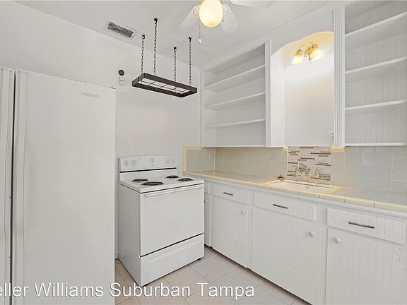 5th image of 3918 W Santiago St