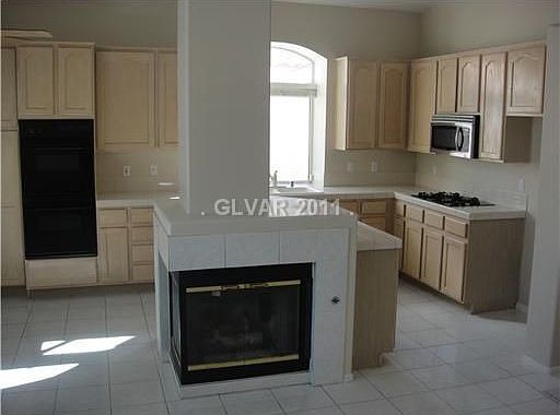 4th image of 9508 Calico Garden Ave