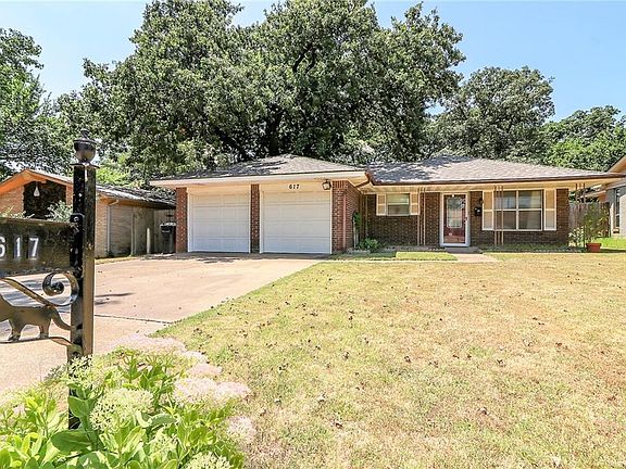 2nd image of 617 Woodland Way