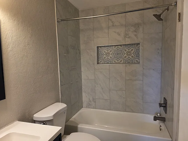 3235 Bloomingdale Villas Ct — Photo 15