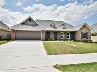 1915 Massee Gdns, Conway, AR 72034
