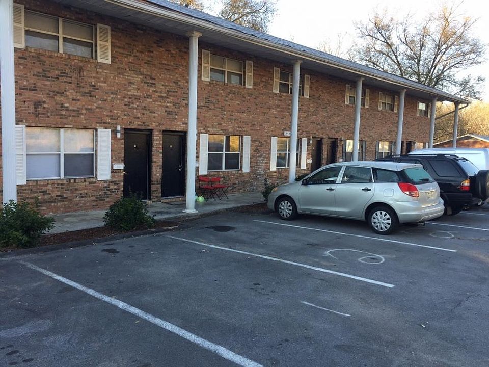 1st image of 561 Lovedale Dr APT 6