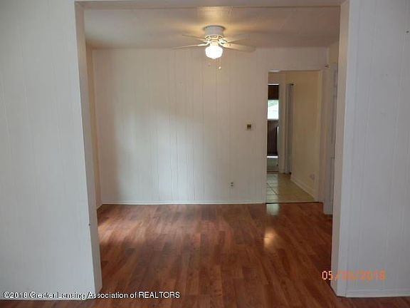 4th image of 528 Stoner Rd