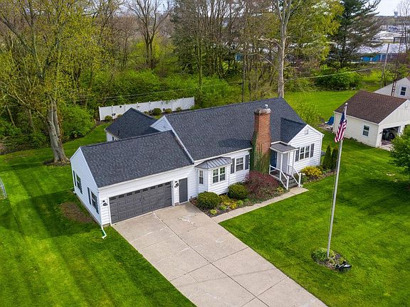2nd image of 1435 Grimes Cir