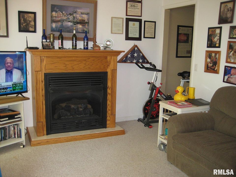 980 Lakeview Dr, Creal Springs, IL 62922 Zillow