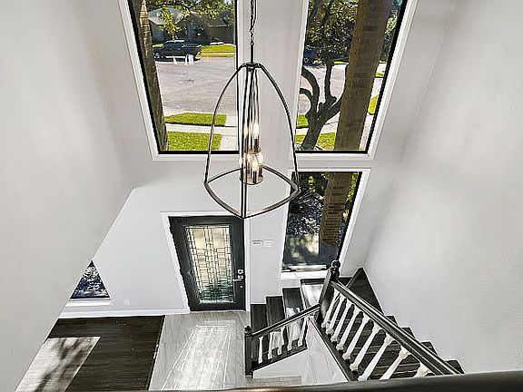 3rd image of 6406 Bellac St