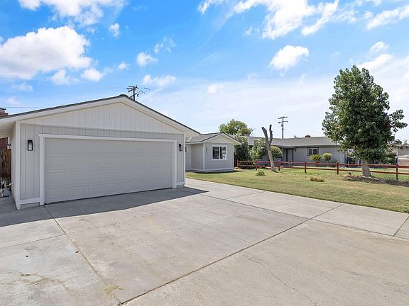 2nd image of 883 Clover Lane
