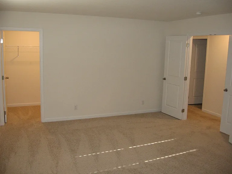 219 Venard Way — Photo 16
