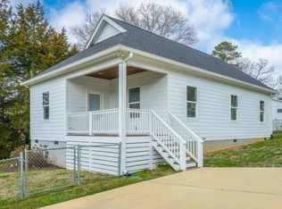 9443 Williams St, Soddy Daisy, TN 37379