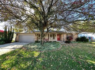 421 Crescent Dr, Mattoon, IL 61938