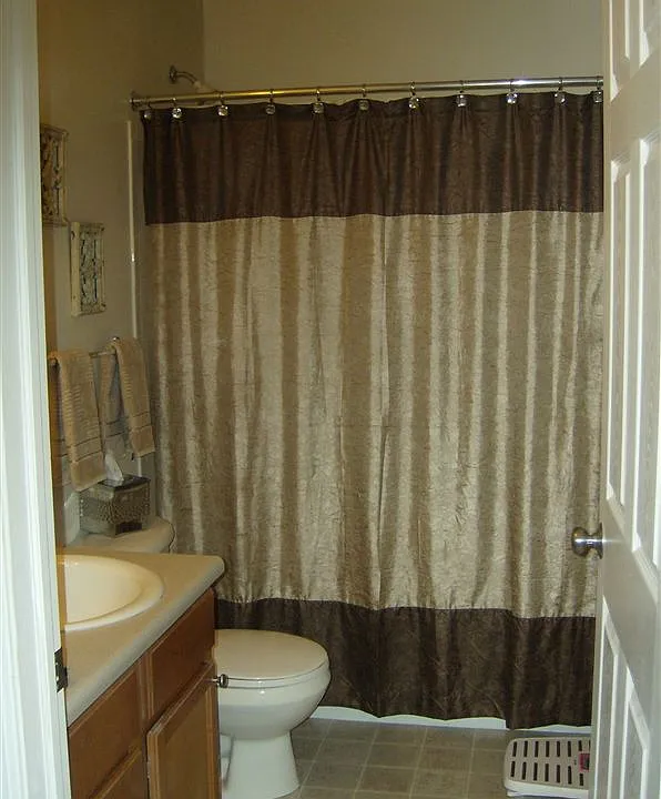 Woodsview bath2