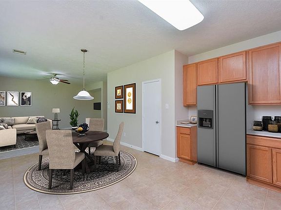 3rd image of 16102 Heights Harvest Ln