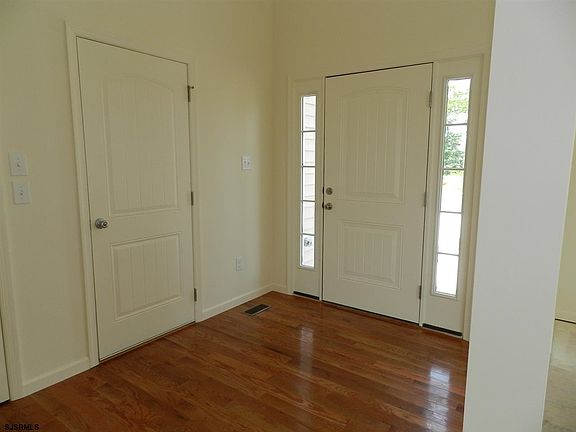 4th image of 117 Cara Mia Ln