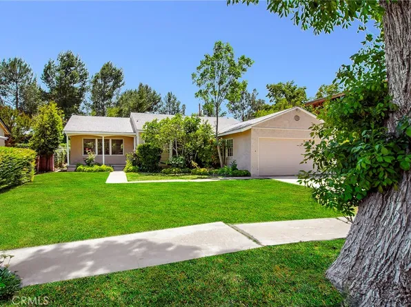 19224 Bessemer St, Reseda, CA 91335