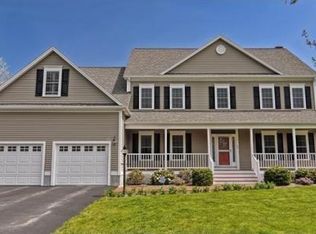 37 Paddock Dr, Plainville, MA 02762