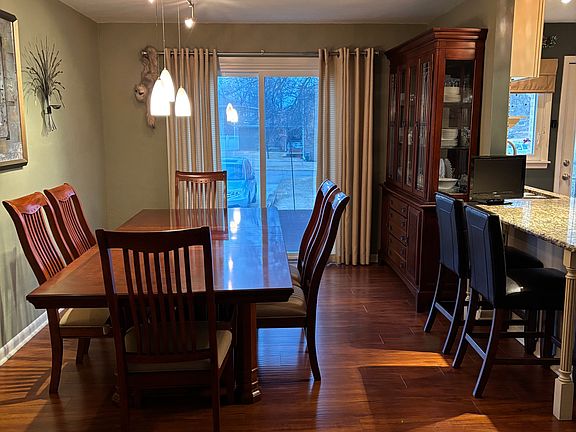3rd image of 3727 30th Ave #3727
