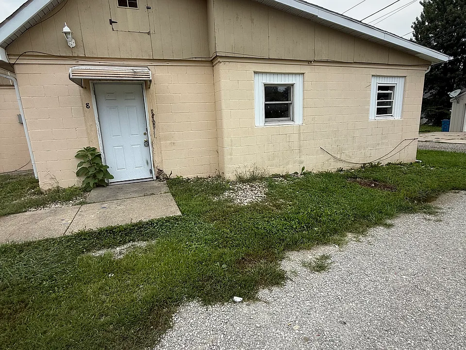 1420 Quaker Ave #8