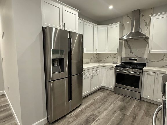 2nd image of 3004 N Naomi St