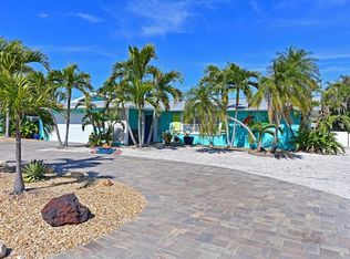 10404 Sandpiper Rd W, Bradenton, FL 34209