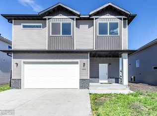 5484 W Lori Ln, West Fargo, ND