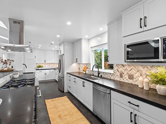5th image of 115 Sausal Dr