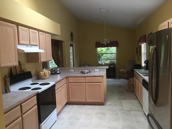 2nd image of 2465 NW 49th Ave