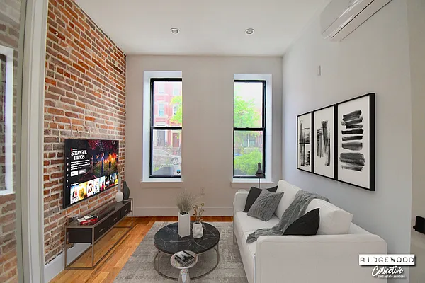 Rented by Voro NYC | media 20