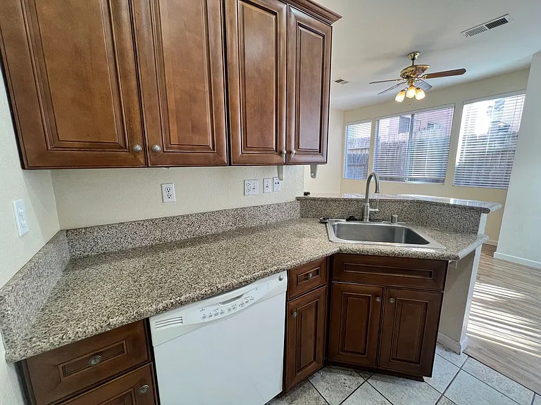11033 Caminito Arcada — Photo 4
