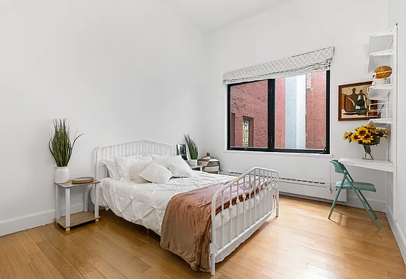 Sold by Compass | media 14