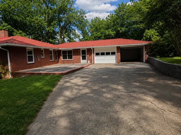 8457 Thomaston Rd, Macon, GA 31220
